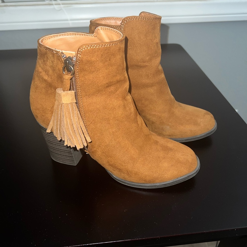 ESPRIT bootie with tassels. Used a couple of times.